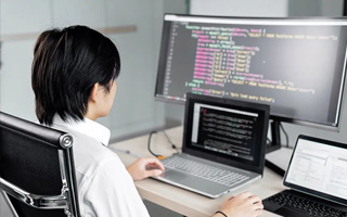 涟源 api php源码,下载的php源码怎么运行呢？